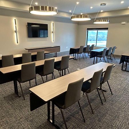 Best Western Plus Marquette Hotel & Suites Экстерьер фото