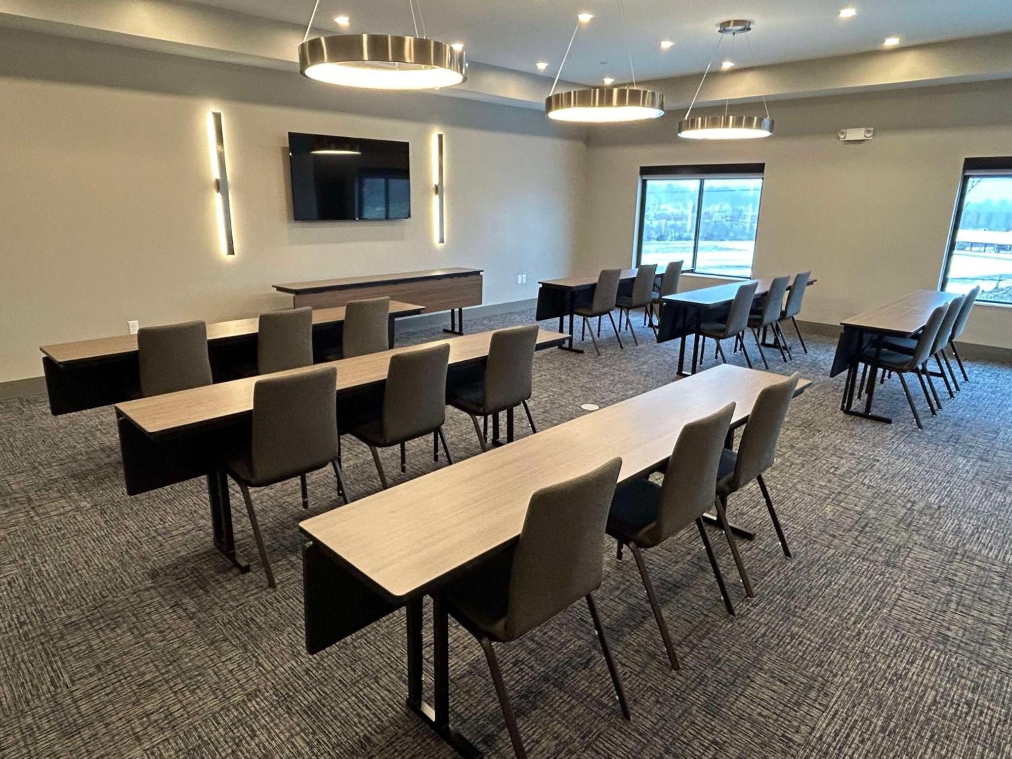 Best Western Plus Marquette Hotel & Suites Экстерьер фото